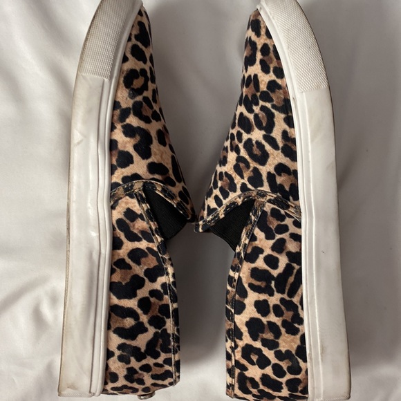 Steven Madden slip on cheetah print shoes - Picture 10 of 11